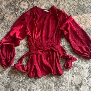 Max Studio bell top.